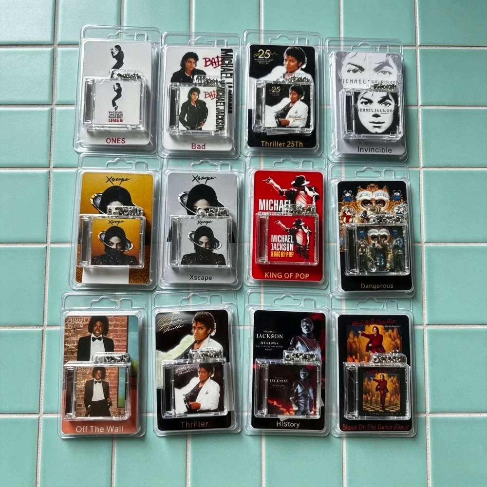 Phone Accessories Charms - マイケル・ジャクソンのグッズ、NFC機能付きミニCDアルバムキーチェーンチャーム。精巧なパッケージと高精細アクリル素材を使用。